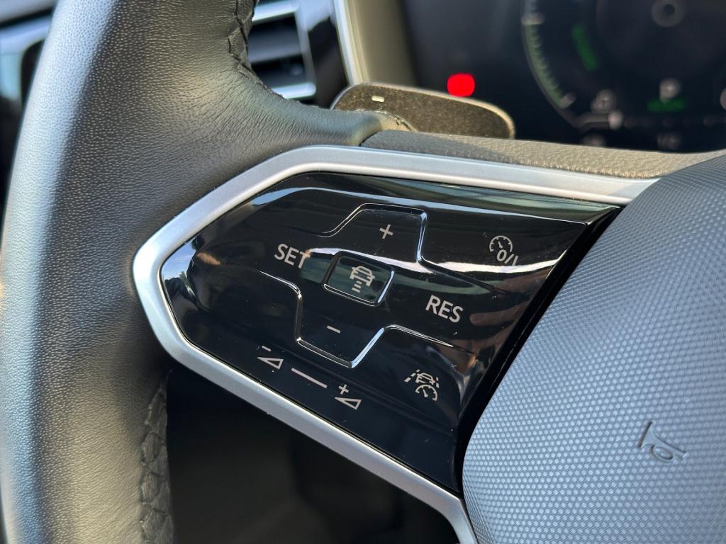 Volkswagen Touareg 3.0 tsi ehybrid 4motion elegance | panoramadak | head up