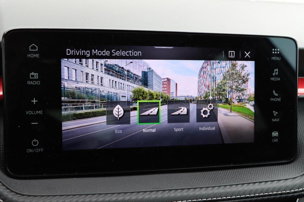 Skoda Fabia 1.0 tsi monte carlo 115pk dsg7