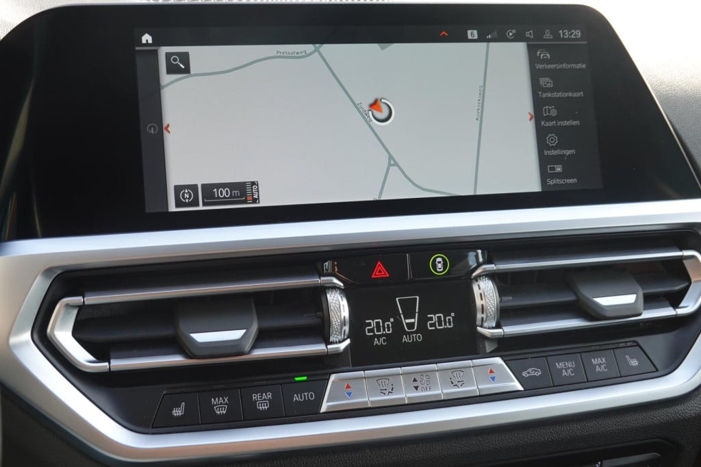 BMW 3-serie touring 330i business edition plus