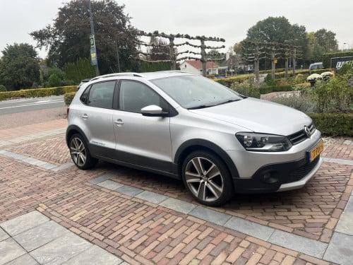 VW POLO  CROSS 1.2 TSI 77 KW