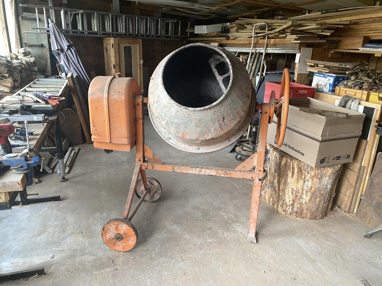 Betonmolen 180L - 240V