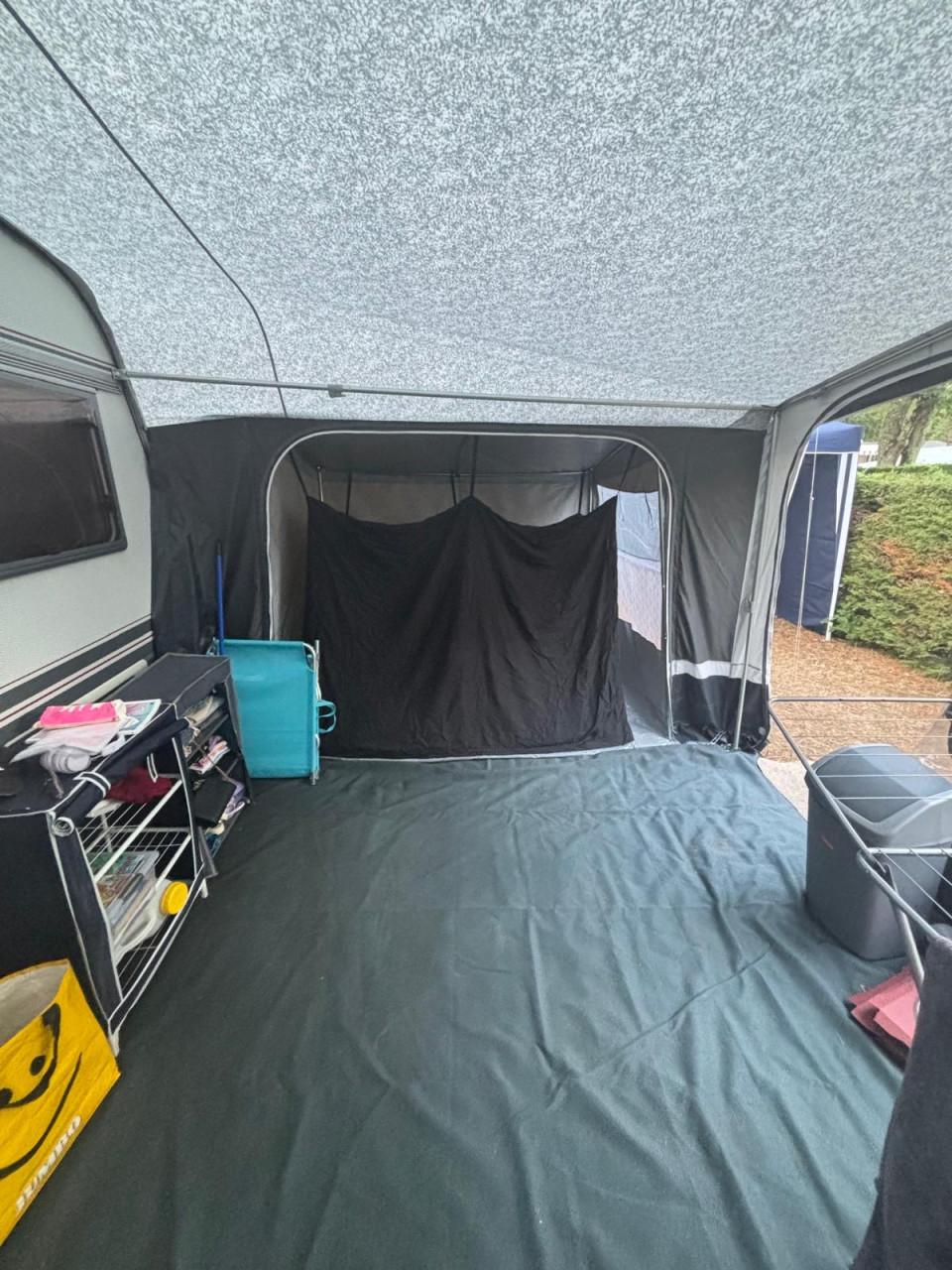 Voortent hypercamp Milaan 300 incl aanbouw