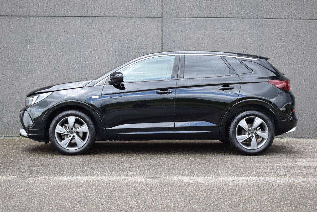 Opel Grandland 1.2 turbo business elegance