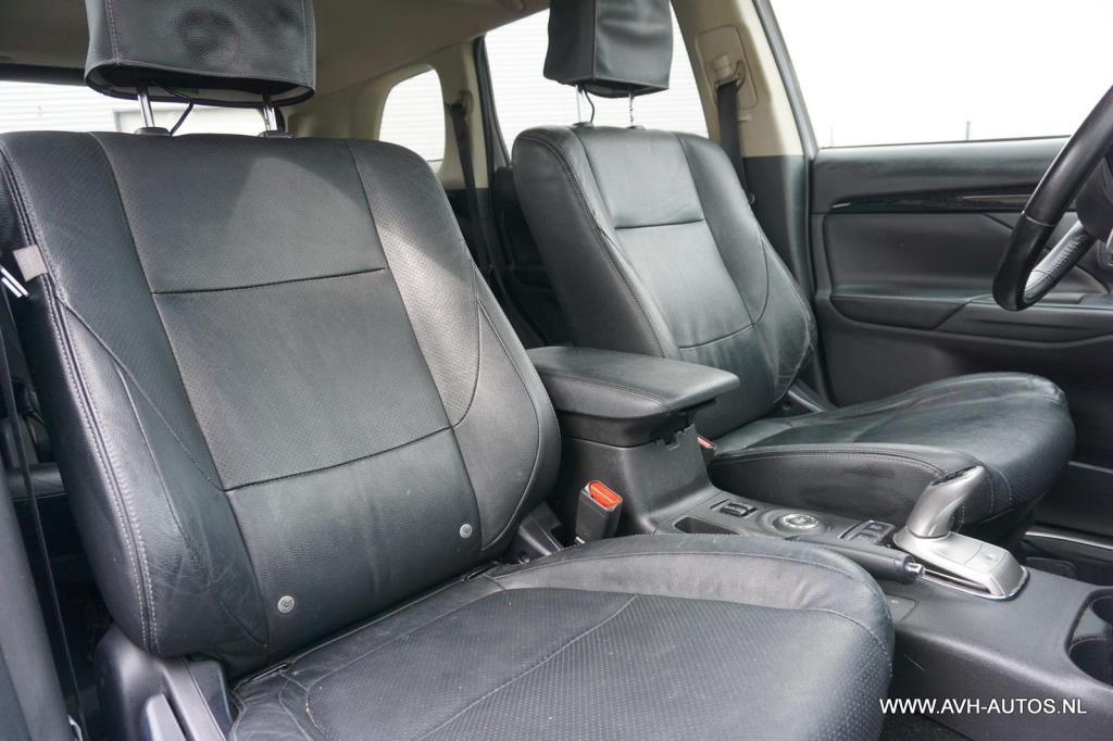 Mitsubishi Outlander 2.0 phev instyle+