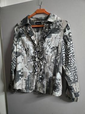 Witteveen blouse Maat 40 met opvallend abstract patroon