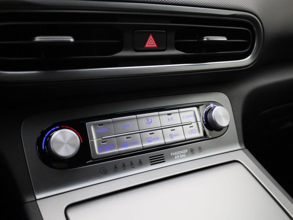 Hyundai Kona ev fashion 39 kwh