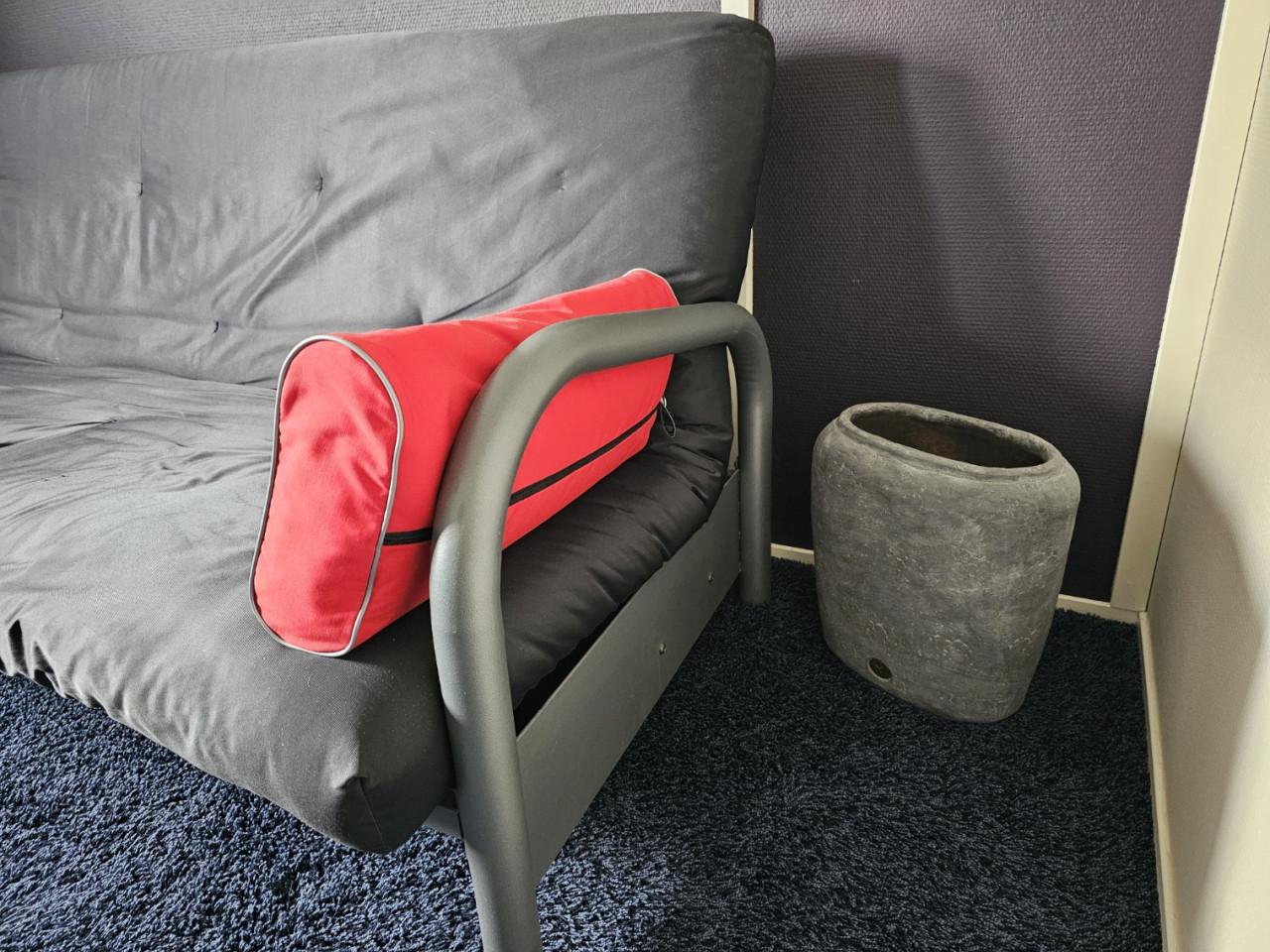 Slaapbank 140x200 in bedstand