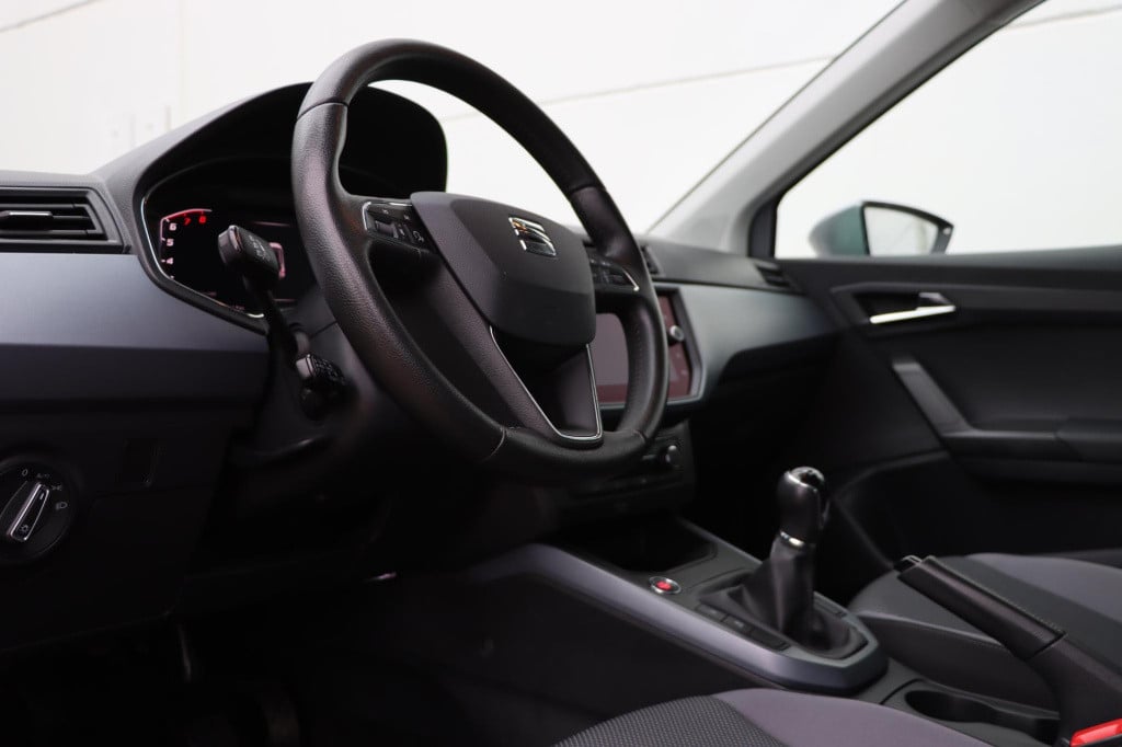 Seat Arona 1.0 tsi 95pk style business intense beats