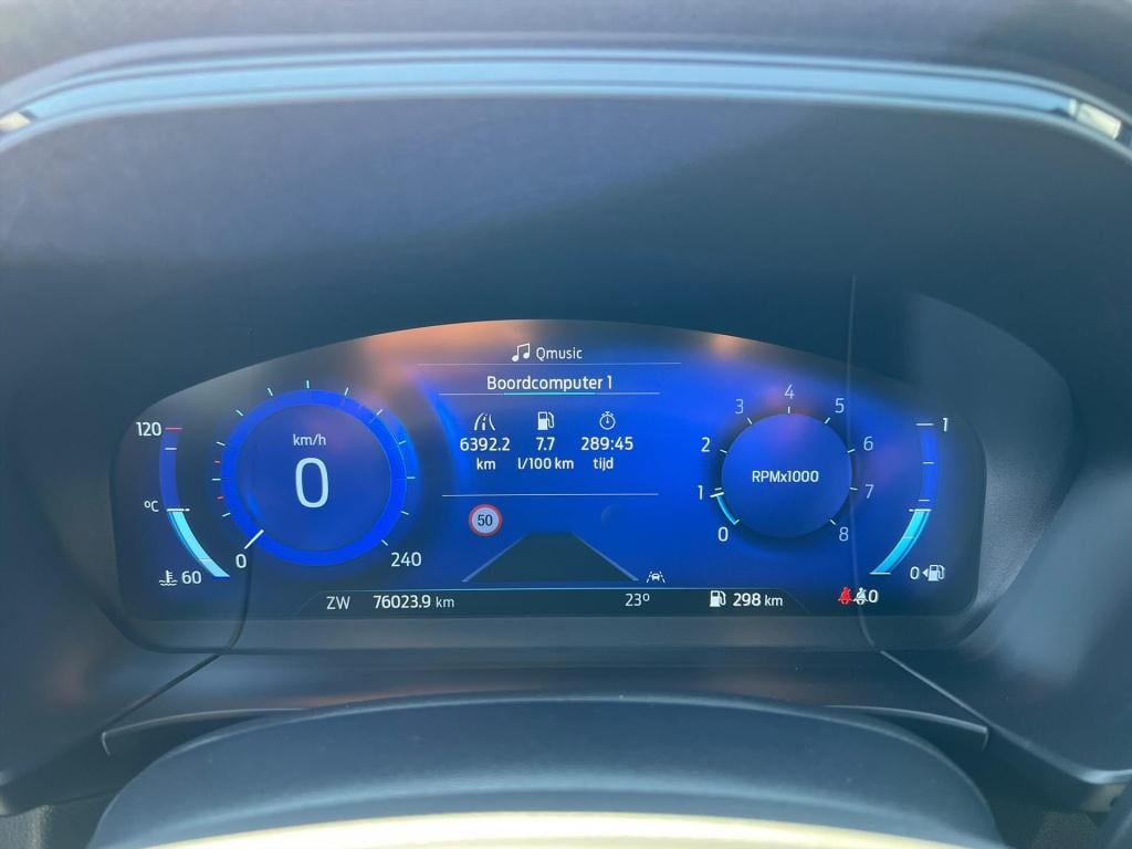 Ford Kuga 1.5 ecoboost 150pk 2wd st-line x , trekhaak , winterpakket , adap