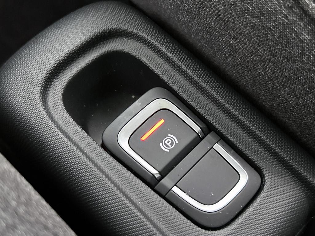 Leapmotor T03 design 37.3 kwh | adaptive cruise control | panoradak | camer