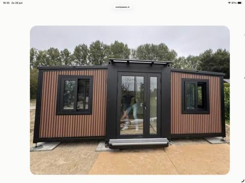 Tiny house