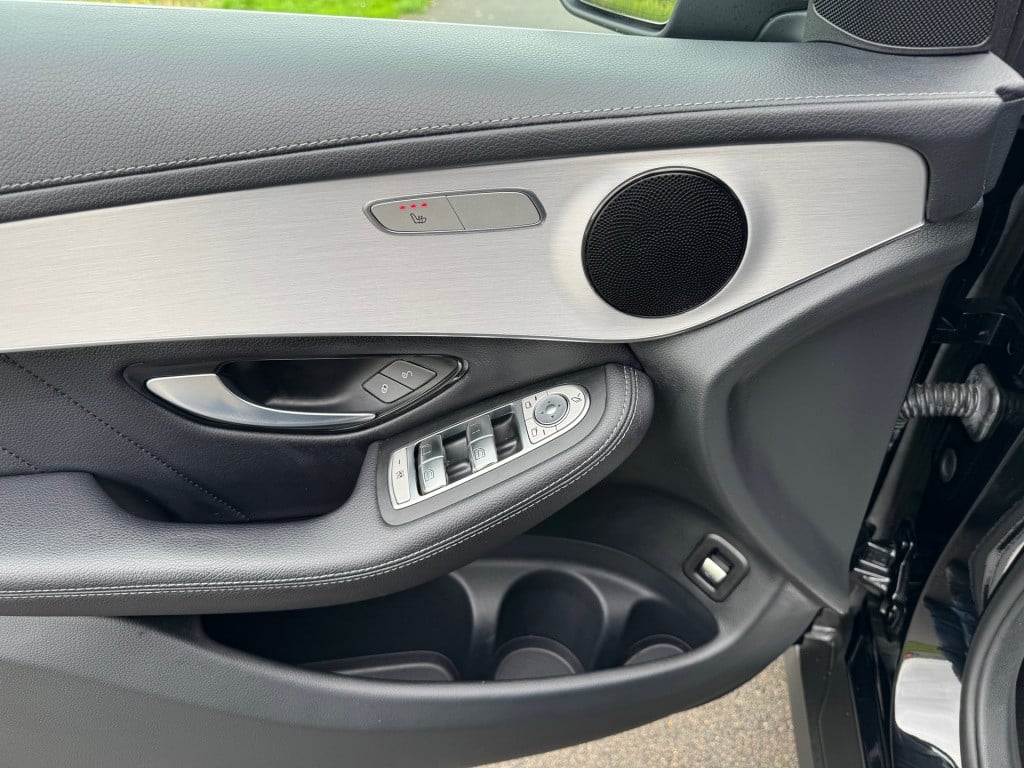 Mercedes-Benz Glc coupé 250 4matic amg automaat /apple-carplay