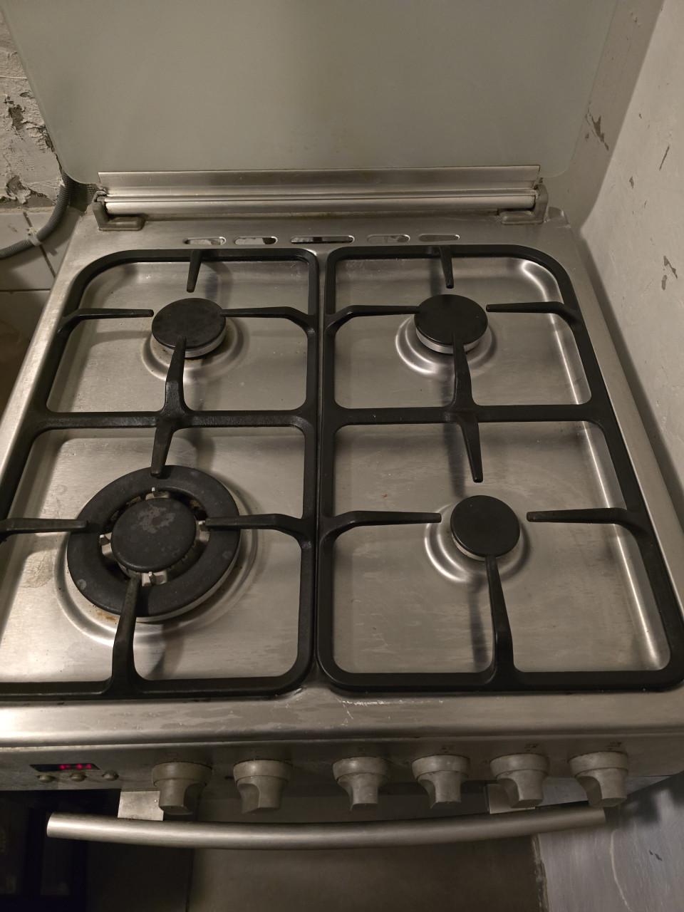 Net gasfornuis met oven