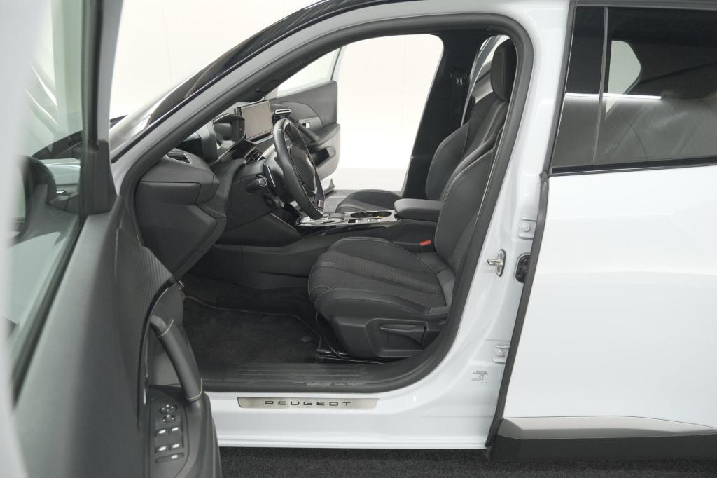 Peugeot 2008 puretech 130 eat8 gt | camera | apple carplay | parkeersensore