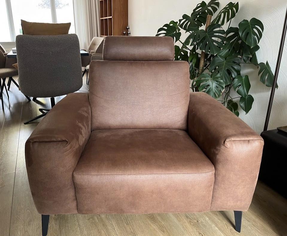 Montèl zithoek: 3 zitsbank + fauteuil - bruin microleder