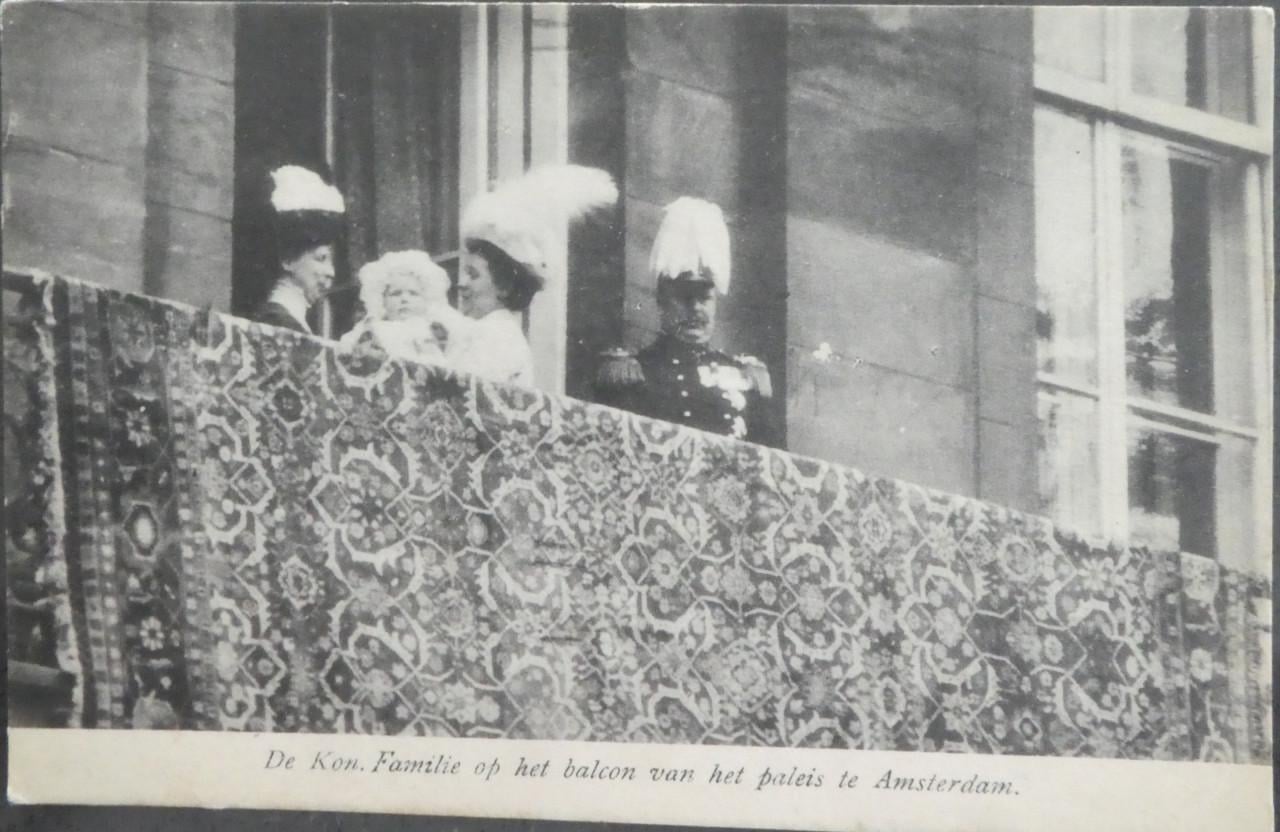 WILHELMINA, 12 foto’s Koninklijk Huis, periode t/m 1945