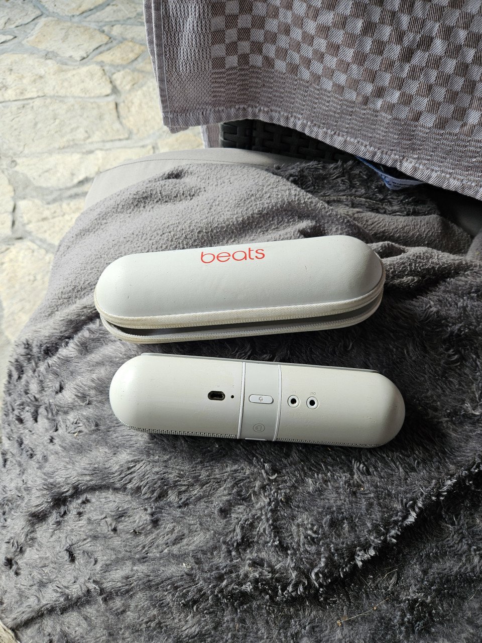 Mooie Dr. dre Beats pill speaker bluetooth incl chase...