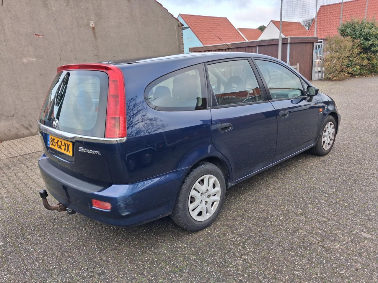 LEUKE 7 PERSOONS HONDA STREAM 2001