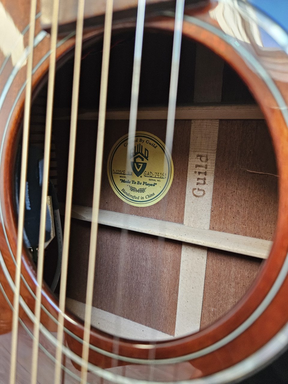 Guild D-125CE GAD Semi-akoestisch