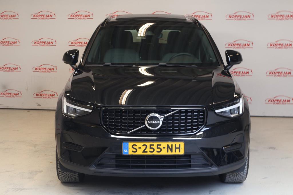 Volvo XC40 1.5 t4 plug-in hybrid plus dark nl auto, pano, h&k audio, el sto