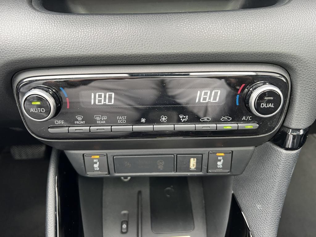 Toyota Yaris 1.5 hyb. executive | nl auto | dealerondehouden | hud | jbl au