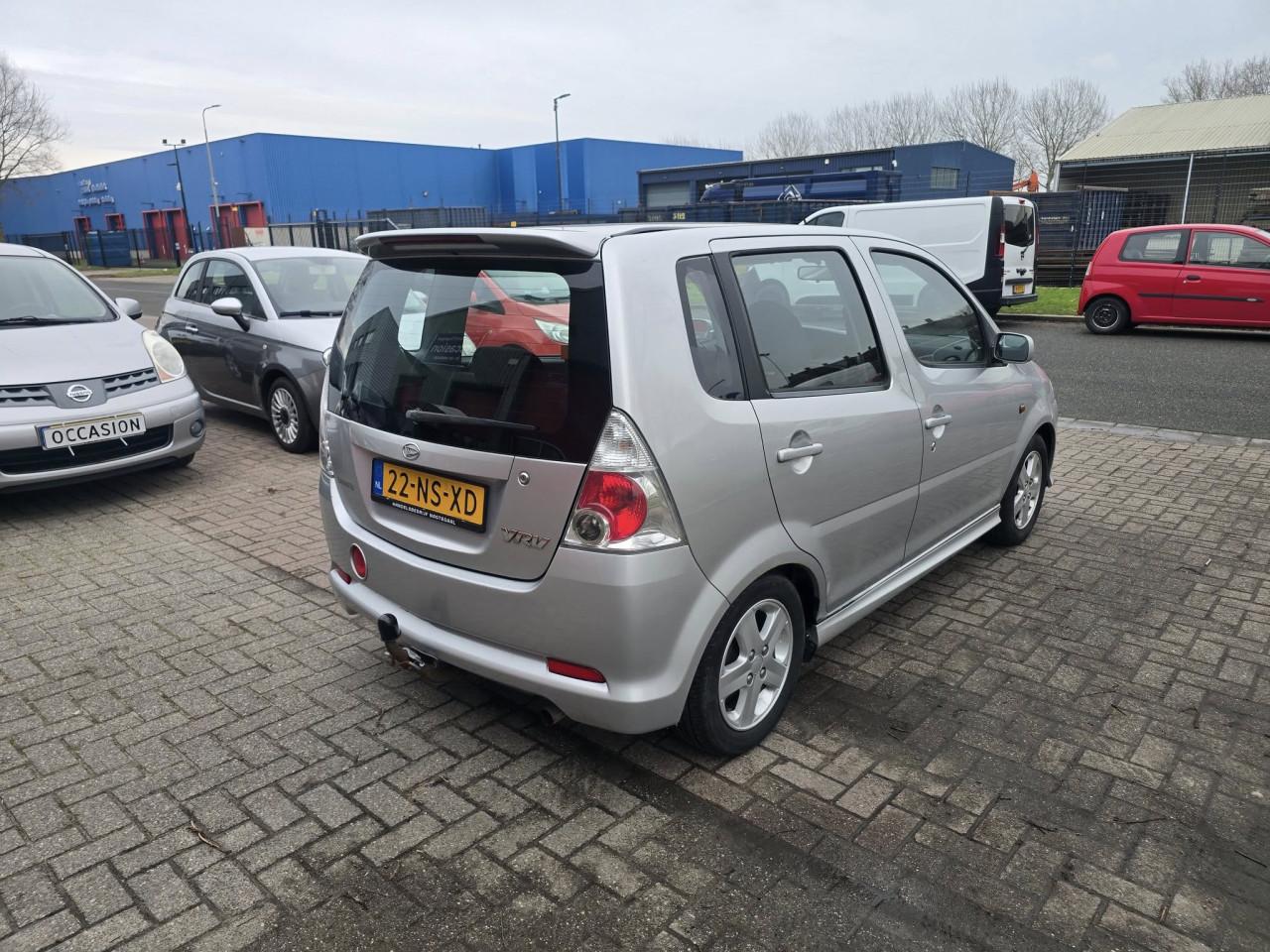 Te koop: Daihatsu YRV 1.3 16v – €1.250
