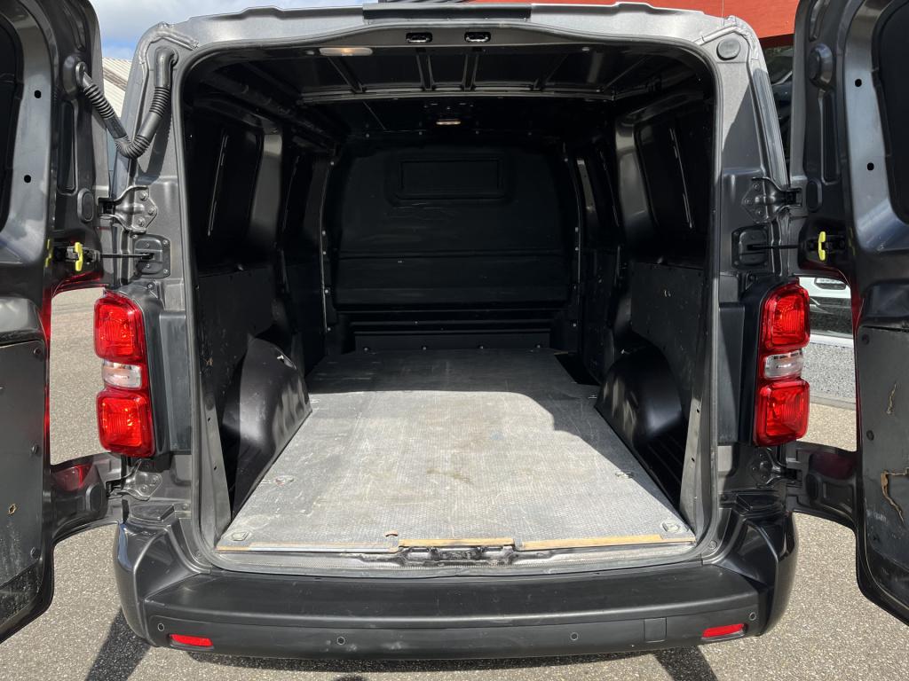 Toyota Proace worker 2.0 d-4d black line long | carplay | 17'' | navi | tre