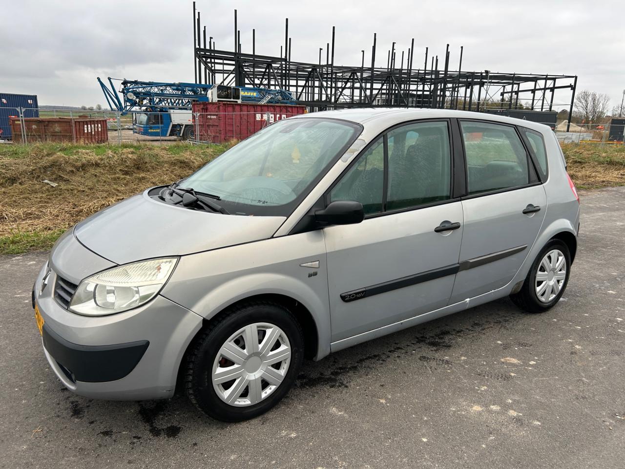 Renault Megane Scenic 2.0-16V