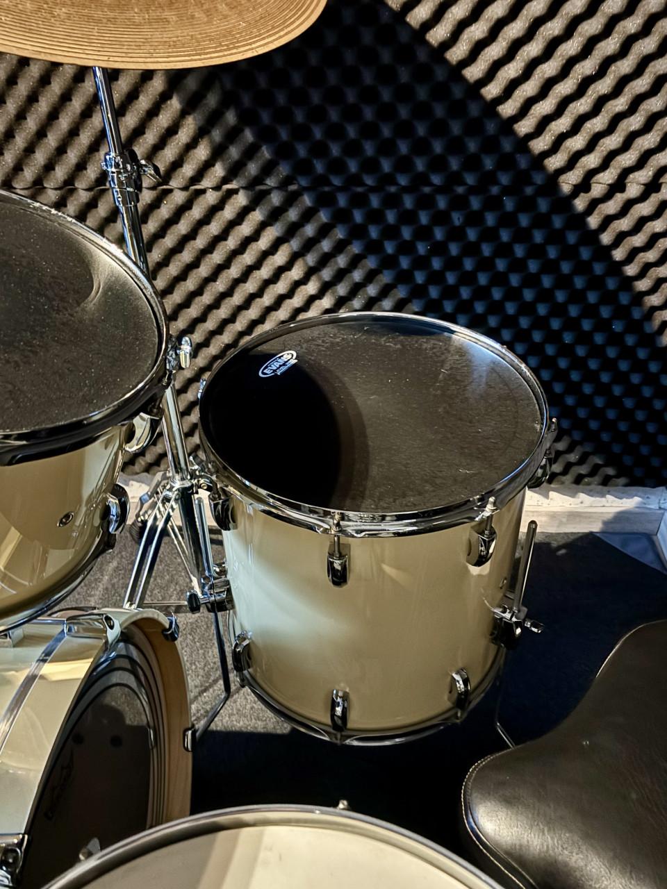 Pearl Vision + Paiste 201 bekkenset