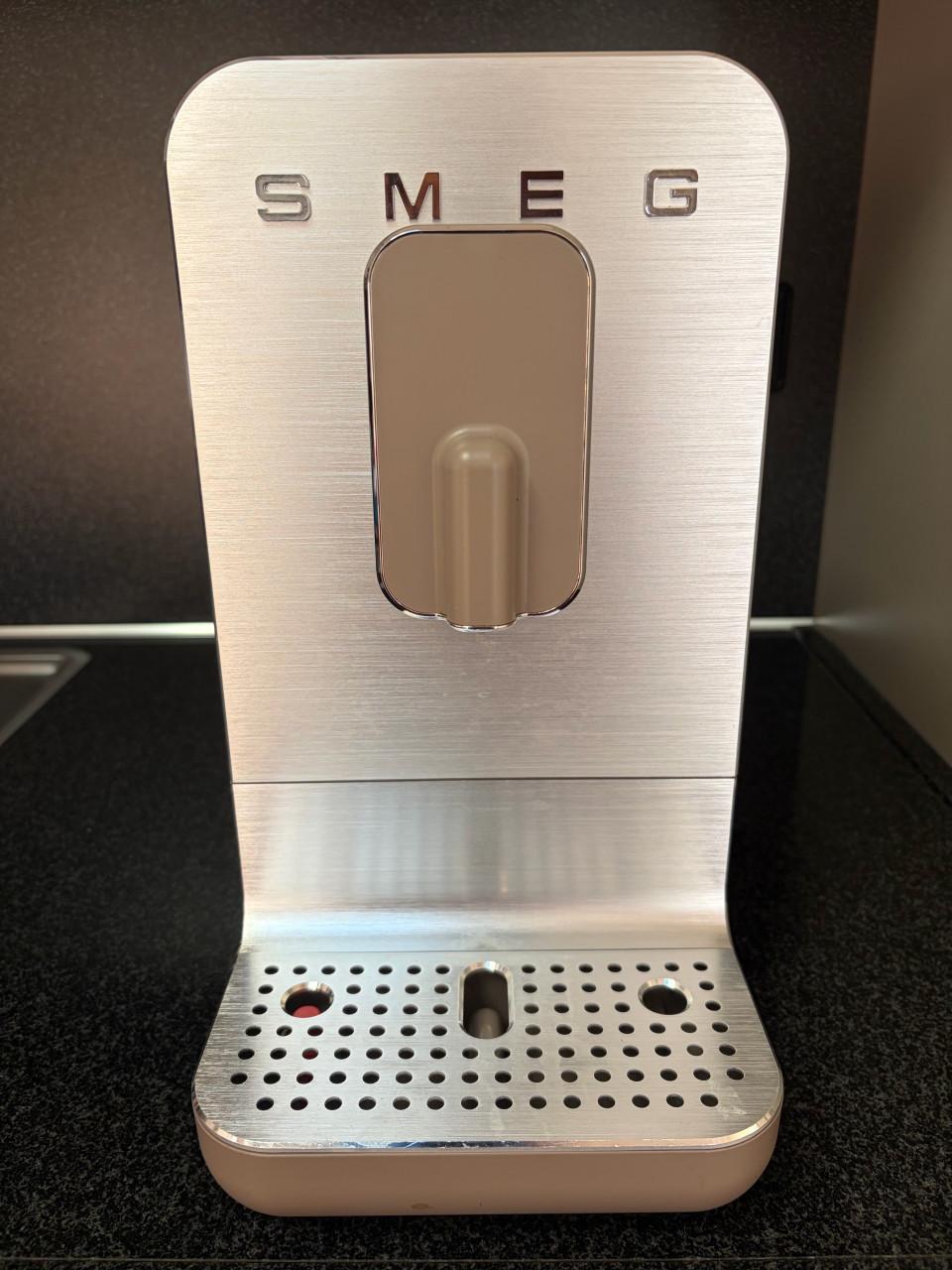 SMEG espressomachine