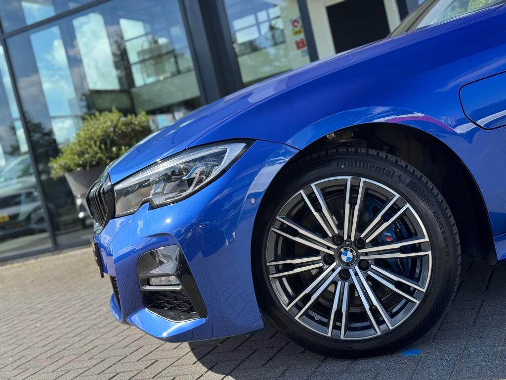 BMW 3-serie touring 330e m-sport * pano * acc * harman/ kardon