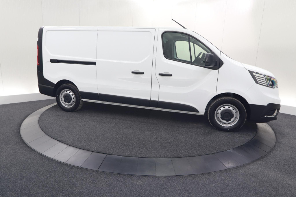 Renault Trafic 2.0 blue dci 130 t30 l2h1 advance | camera | apple carplay |