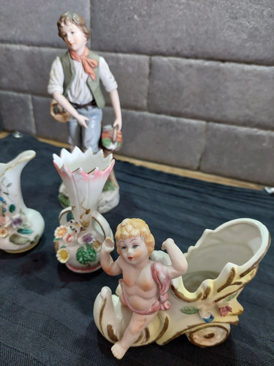 5 porseleinen beeldjes