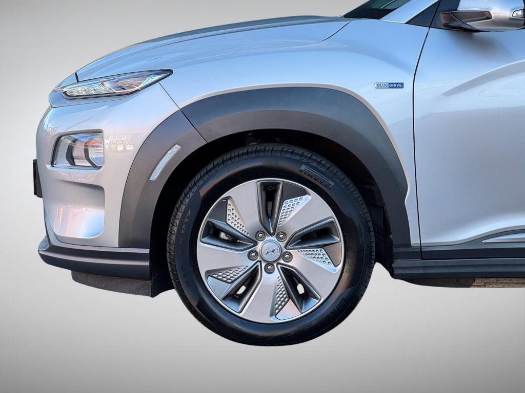 Hyundai Kona ev fashion 64 kwh 3-fase lader, soh 96%!