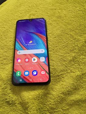 Te koop samsung A40 64gb nieuw