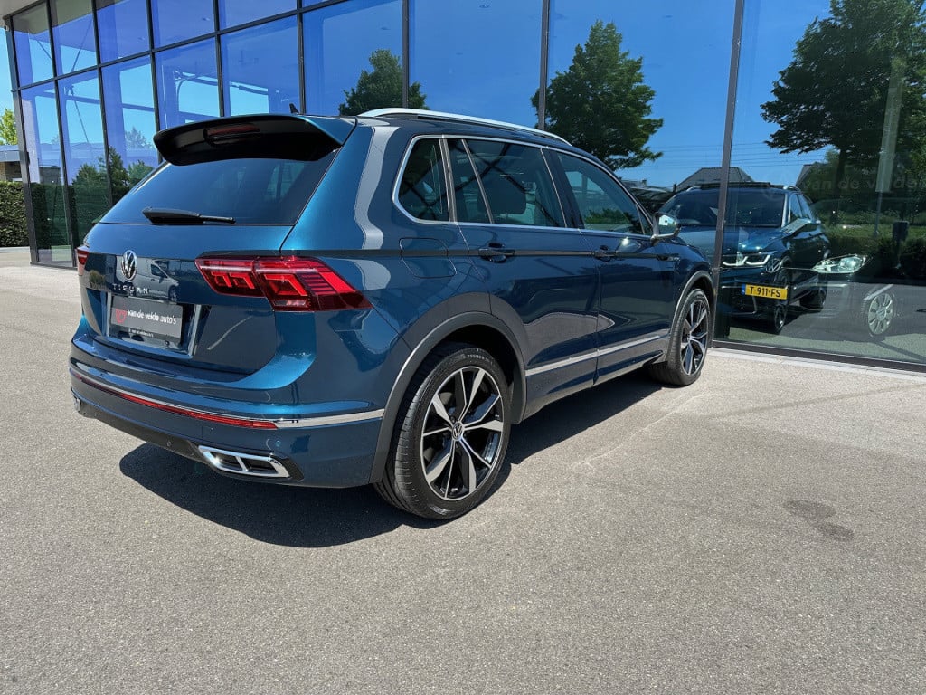 Volkswagen Tiguan 1.5 tsi 150pk dsg r-line | trekhaak | panoramadak | led |