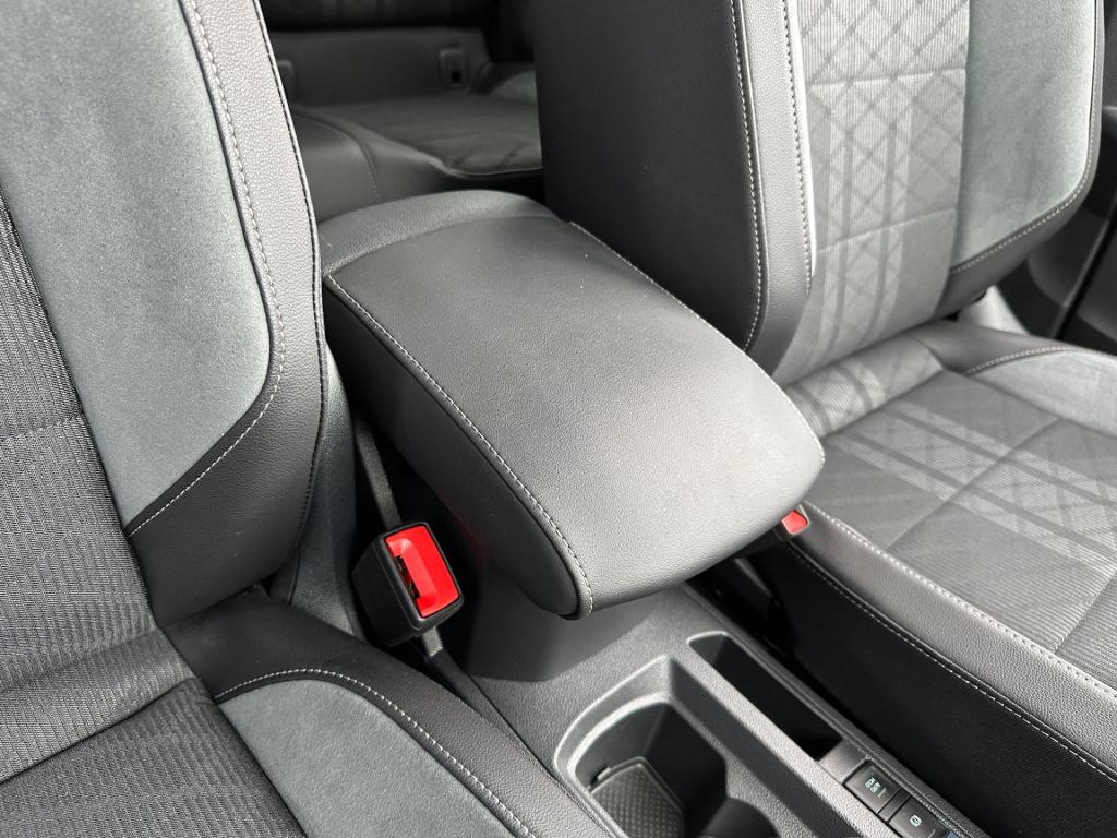 Volkswagen T-roc 1.5 tsi 150pk dsg r-line | camera | keyless | elek. achter
