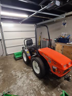 Te koop Goldoni base 20 SN mintractor met werktuigen