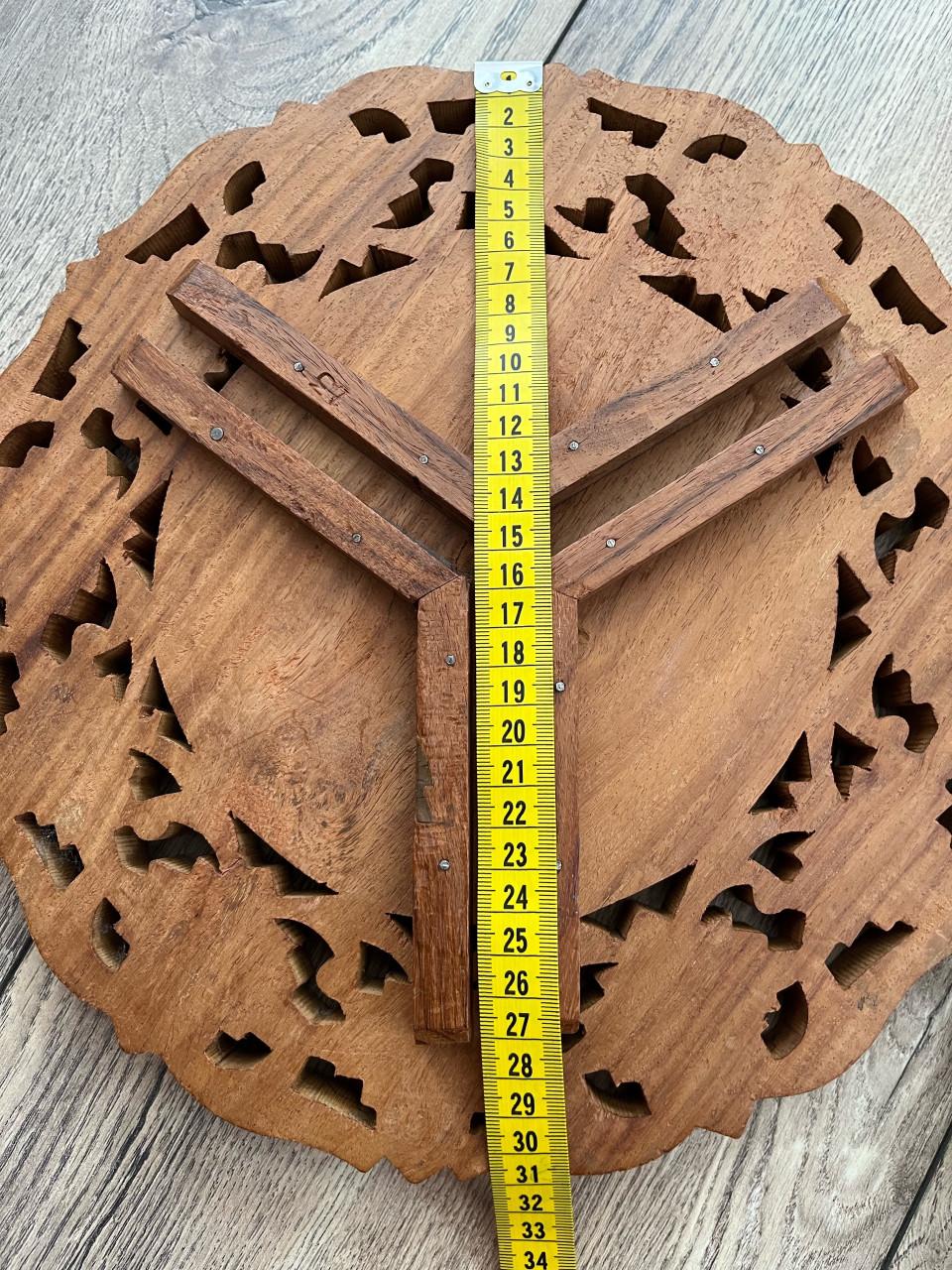 Prachtig aziatisch tafeltje opklapbaar hout bewerkt