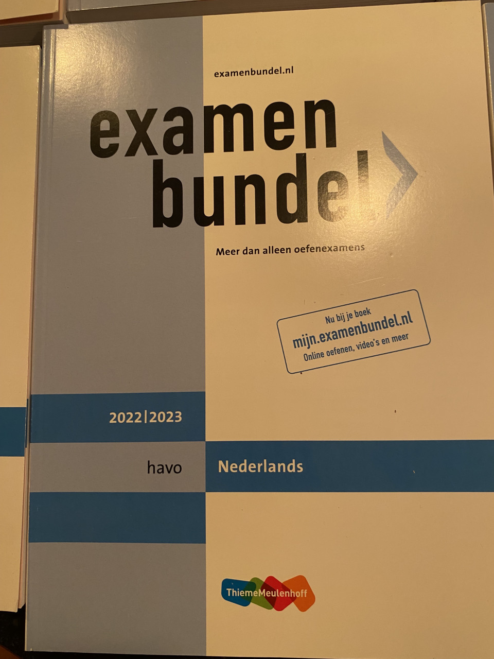 Examenbundels biologie / Wiskunde A 2022/2023 HAVO / samengevat Natuurkunde