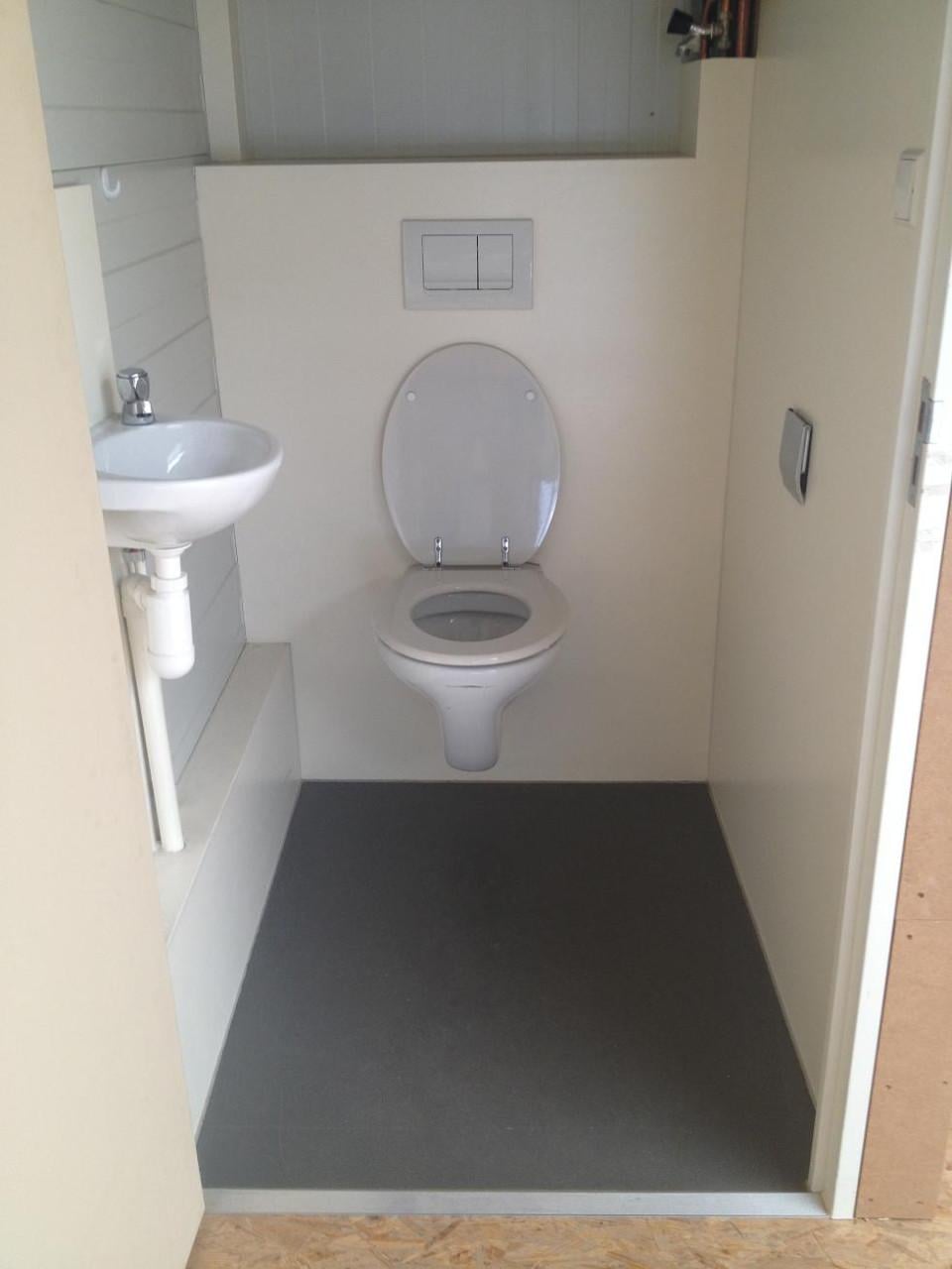 TE HUUR bedrijfsruimte / unit / loods / kantoor Arnestein Middelburg