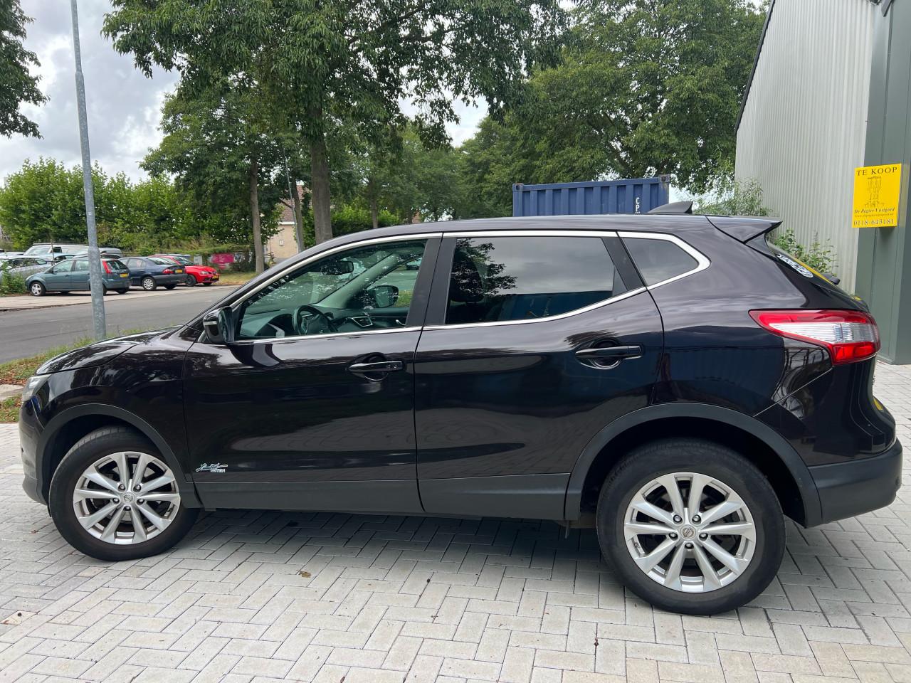 Nissan Qashqai 1.2Connect Edition Camera/pano