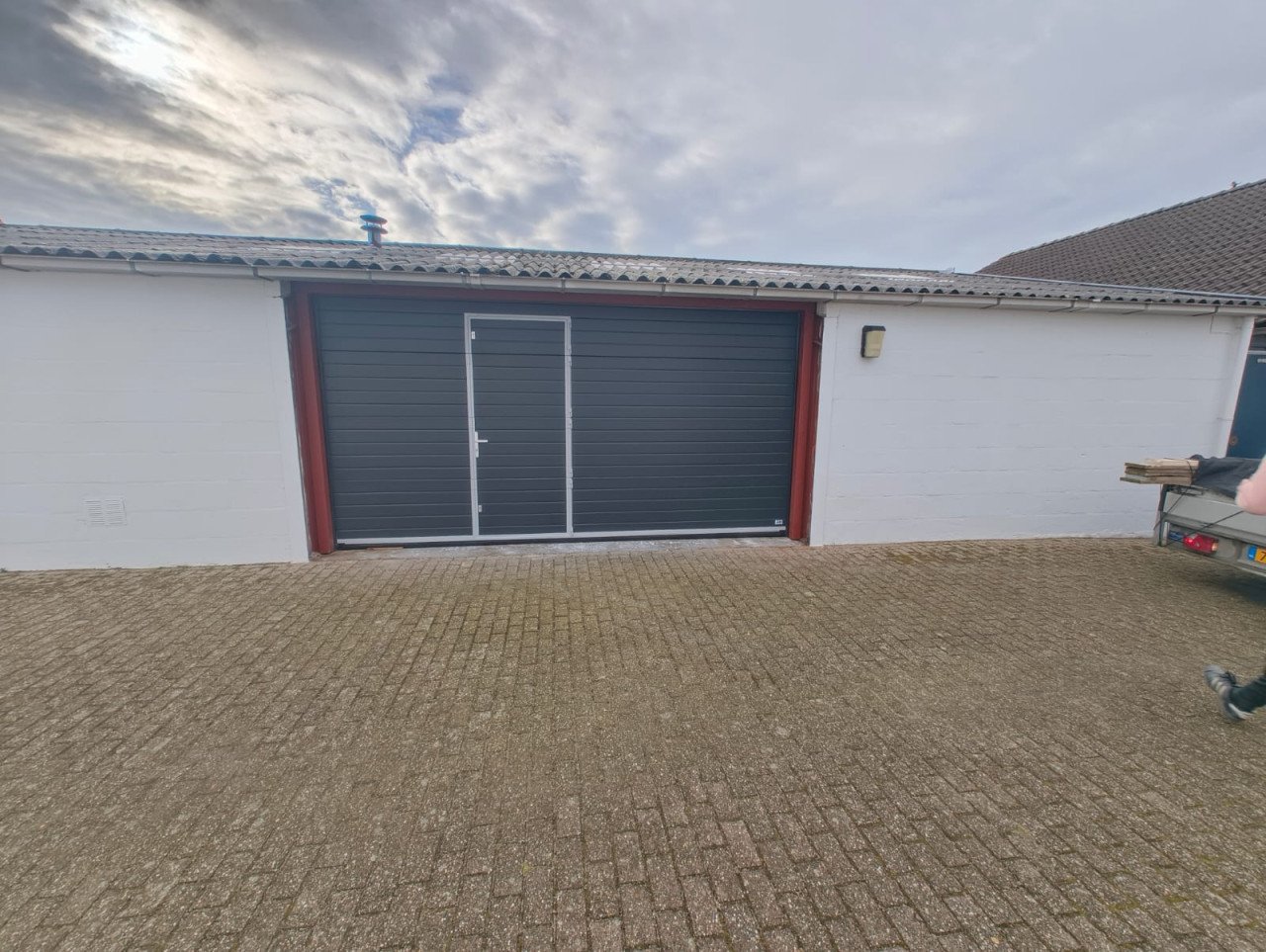 TE HUUR | bedrijfs-/opslagruimte - Oost-Souburg