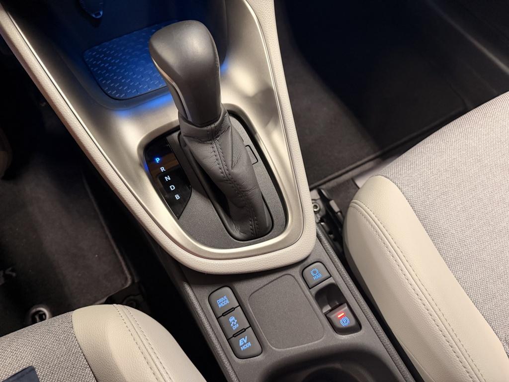 Toyota Yaris 1.5 hybrid executive| jbl| hud| ada.cruise| stoel+stuur.verw