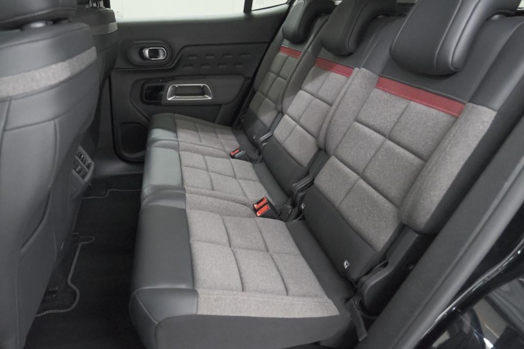 Citroen C5 Aircross puretech 130 feel | trekhaak | camera | dodehoekdetecti