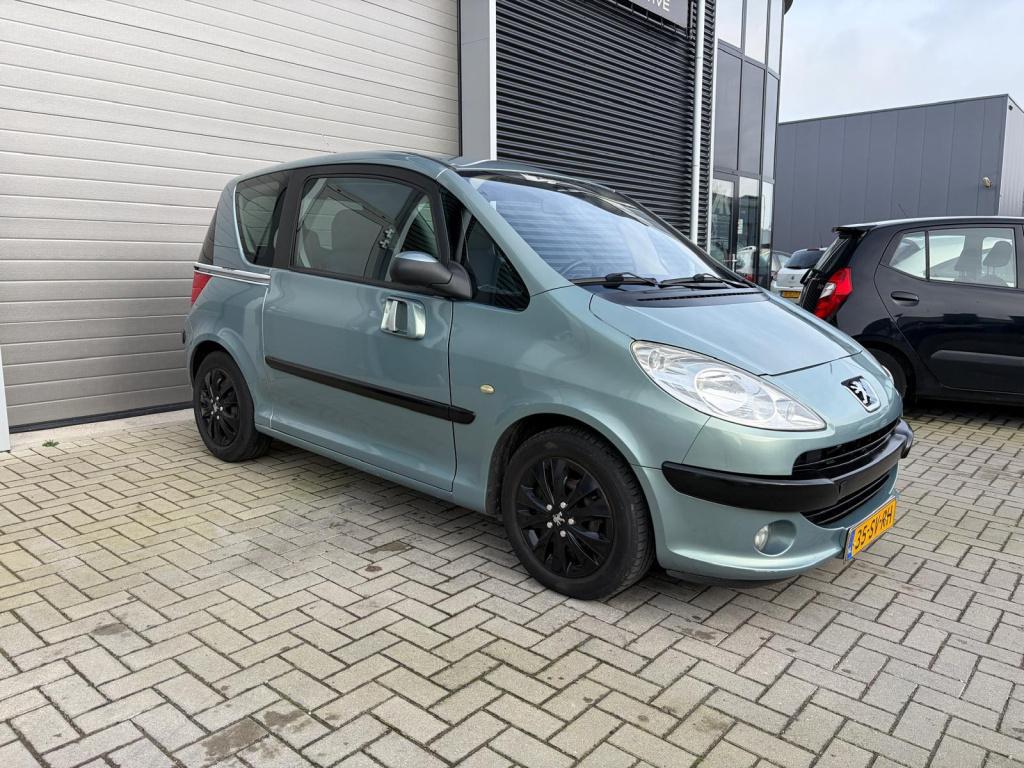 Peugeot 1007 1.6-16v sesam sporty/126.000 nap/automaat/airco/nwe distri/