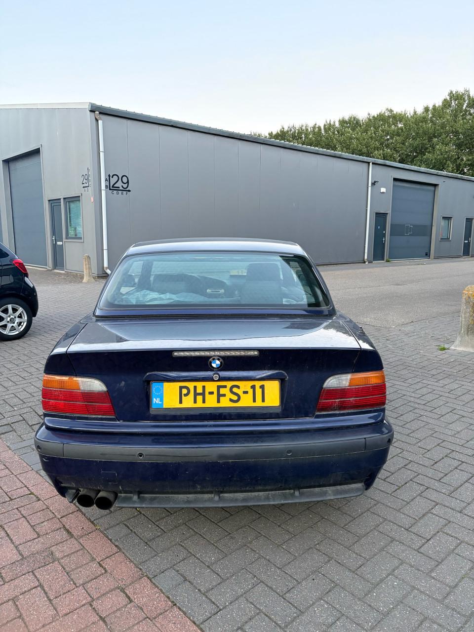 BMW 3-Serie 2.0 I 320 Cabriolet 1996 Blauw PROJECT