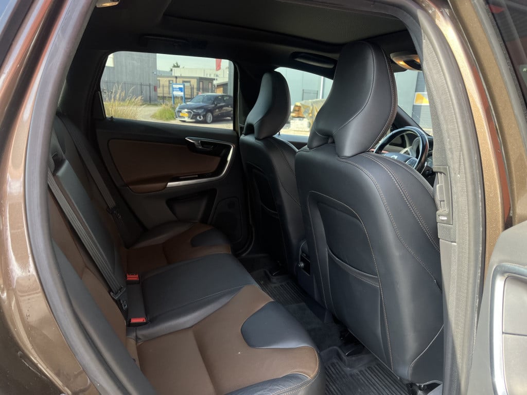 Volvo XC60 2.0 t5 fwd momentum | stoel/stuurverw. | keyless | memory | came