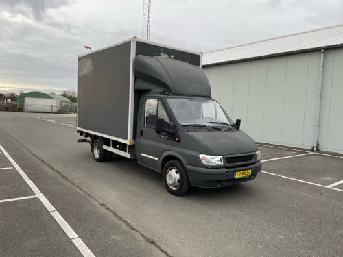 Ford Transit met laadklep