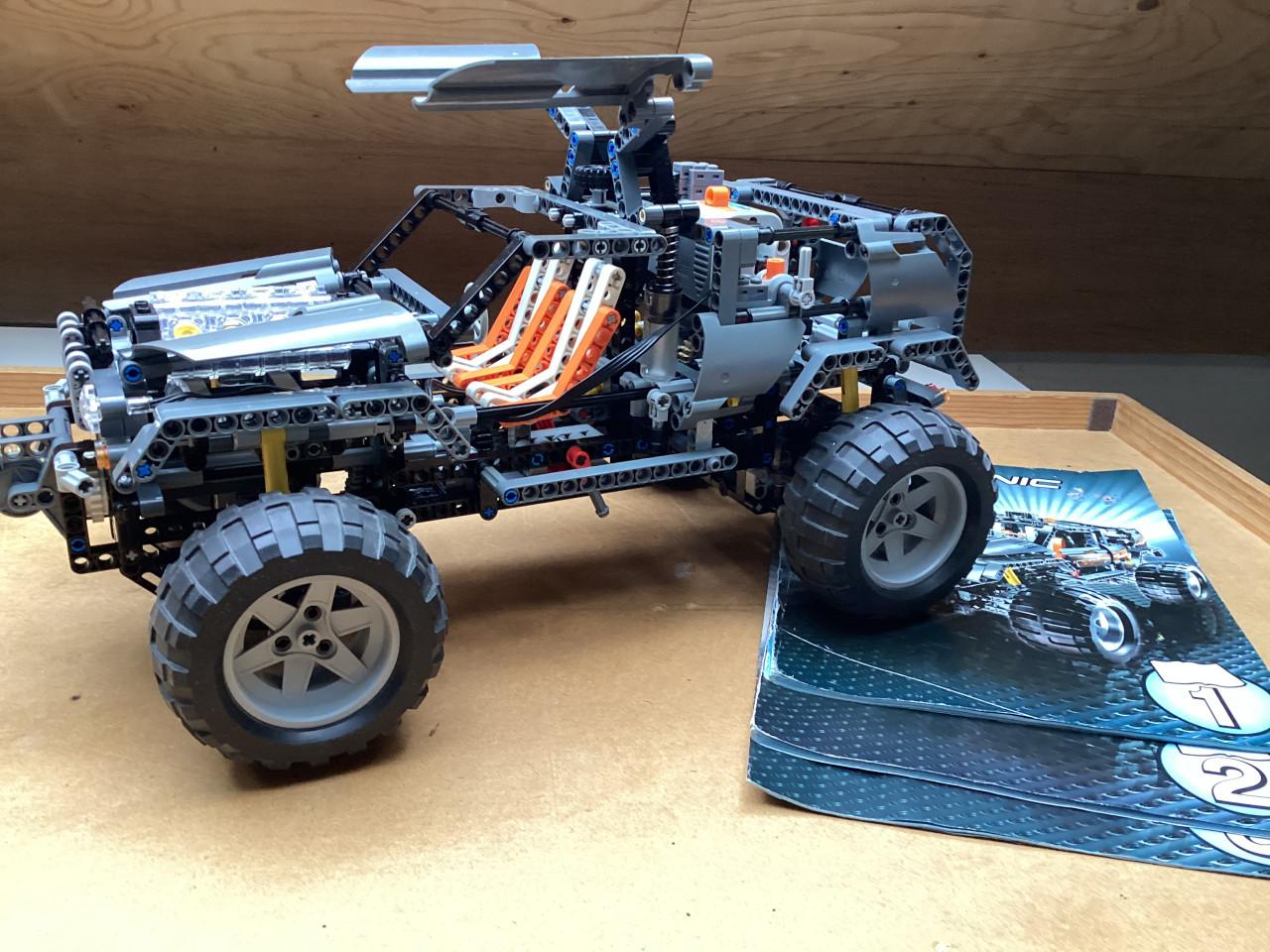 Echte Lego Technic set 8297 Off-Roader, in goede staat.